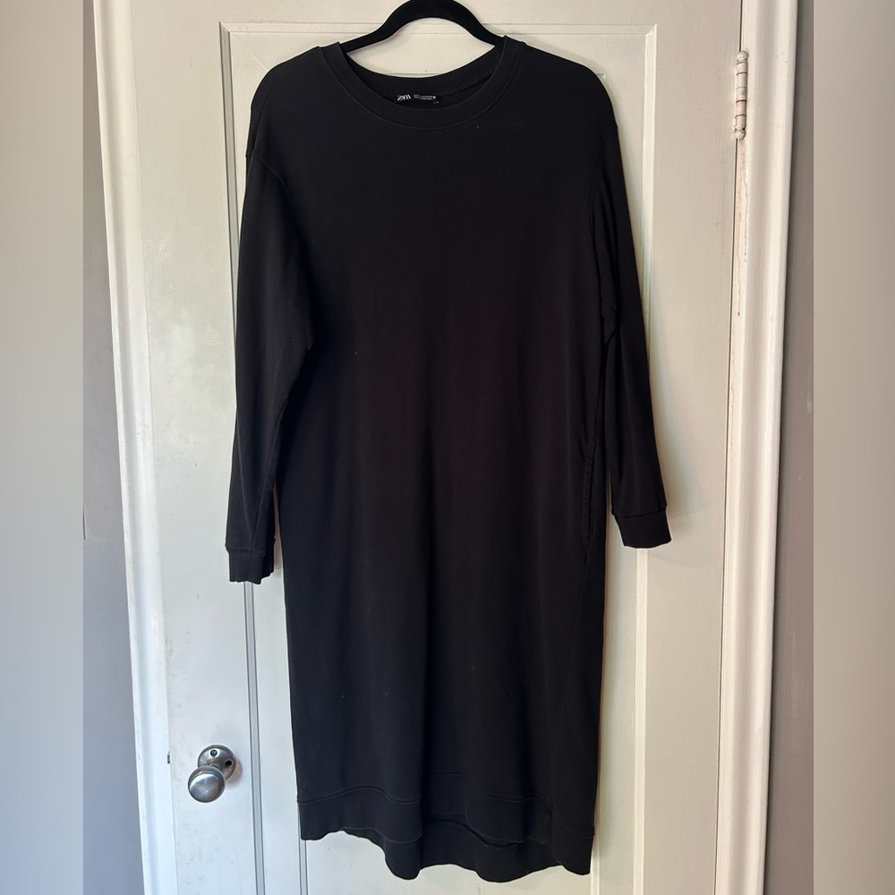 Zara Black Long Sleeve Crew Neck Sweater Dress